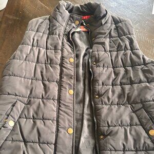 Love Tree Black Puffer Vest